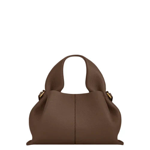 Annie | Stylish Travel Companion