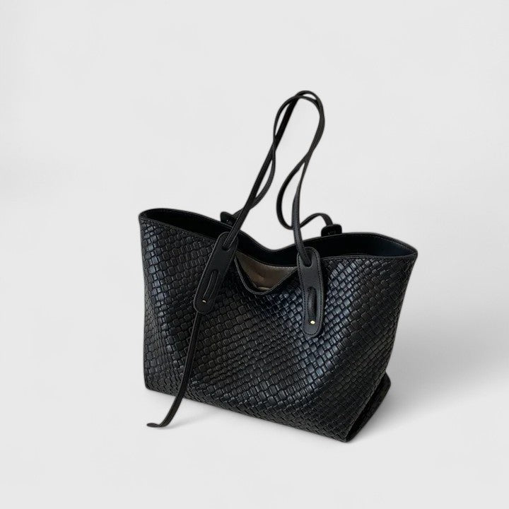 Annie | Chic Tote Bag