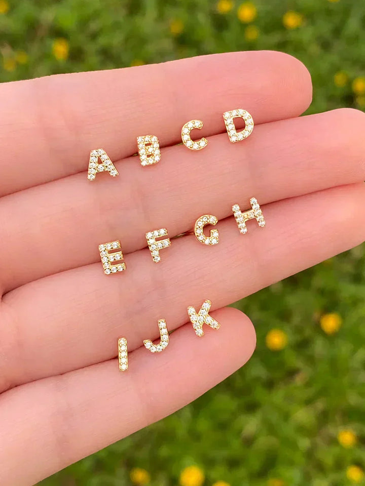 Clara | Letter Earrings 18k Gold